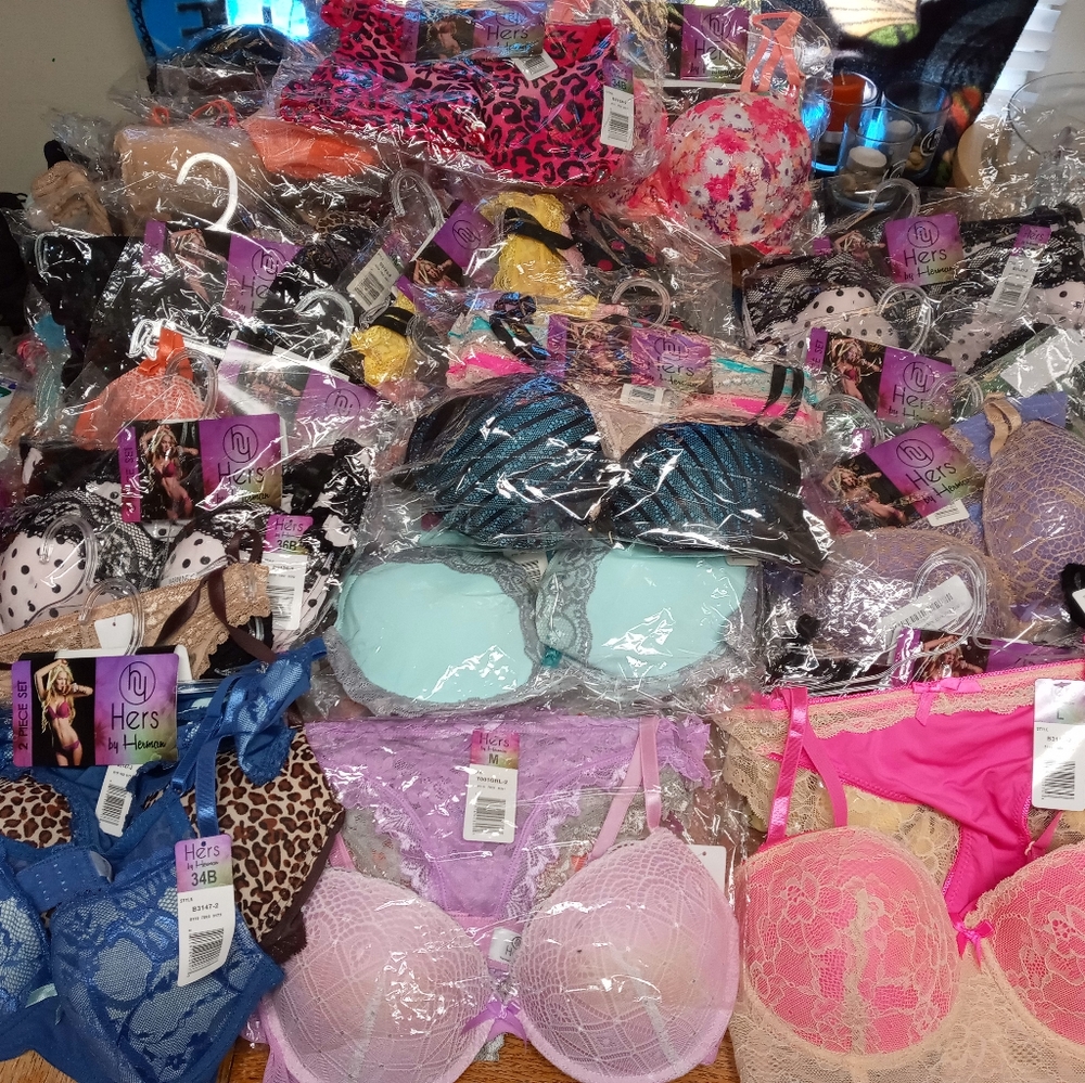 Bras - Picture 3 of 3